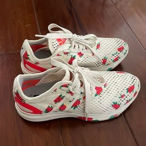 Almost new Adidas Stella sport